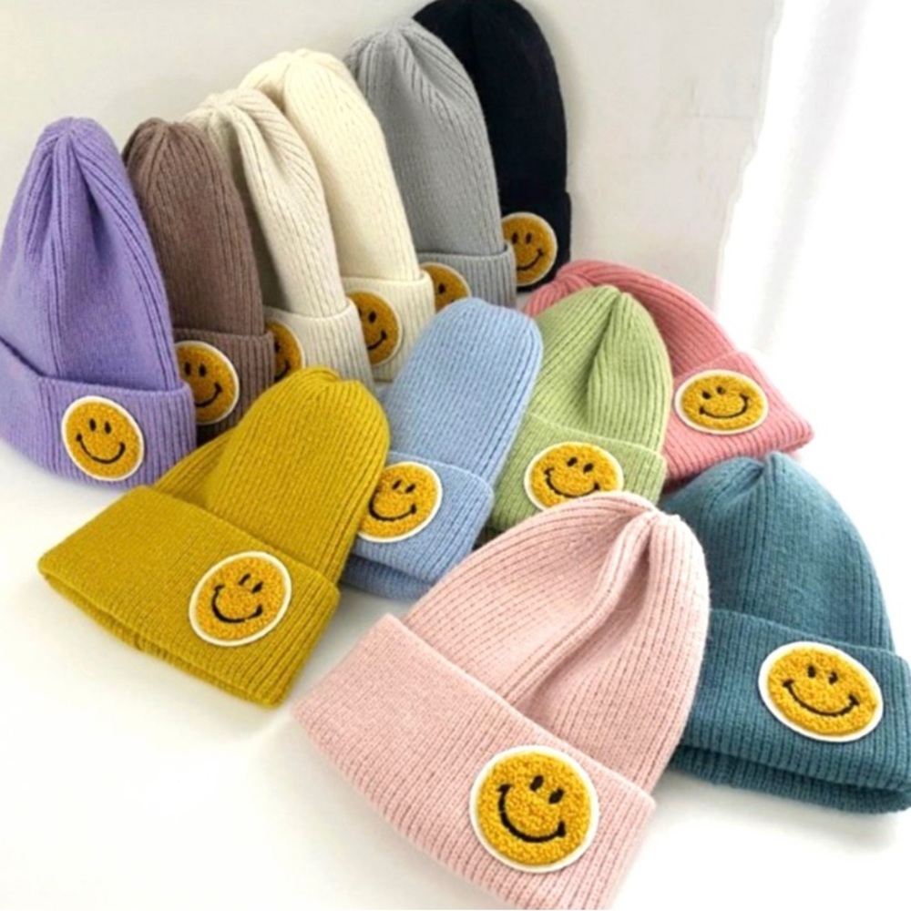 Pink Knit Ribbed Smiley Face Hat - Picture 3 of 4